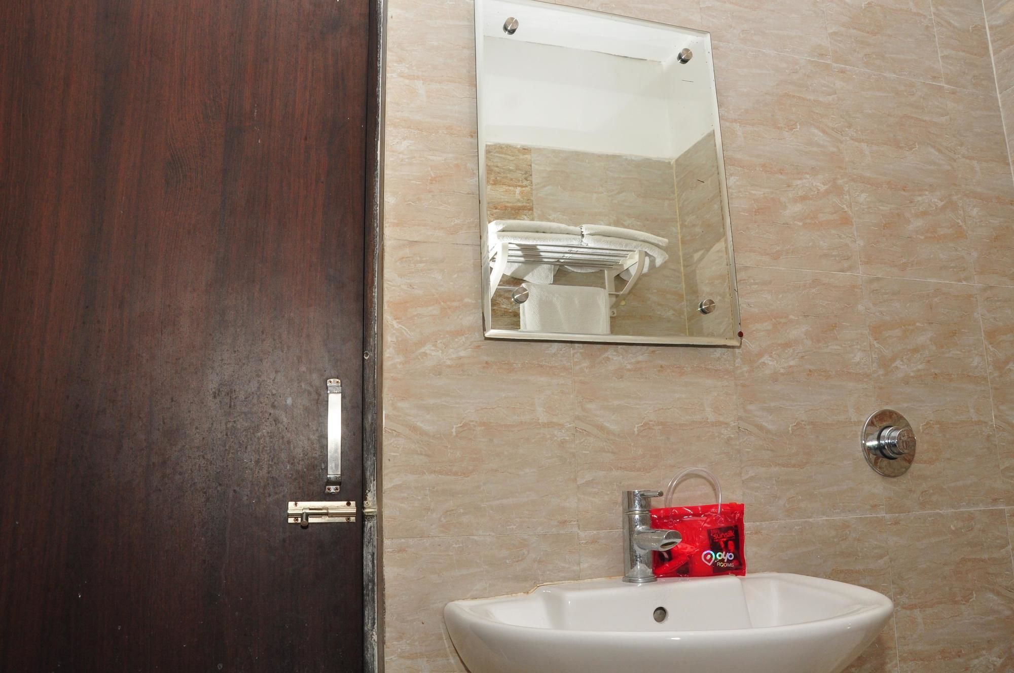 Oyo Rooms City Centre Guru Nanak Bhawan Amritsar Eksteriør bilde